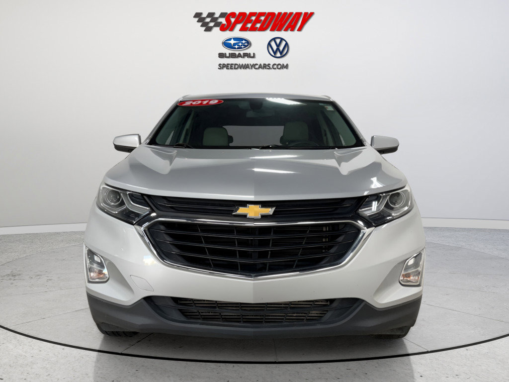 Used 2019 Chevrolet Equinox LT image 2