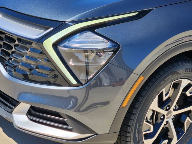 Certified 2023 Kia Sportage EX image 9