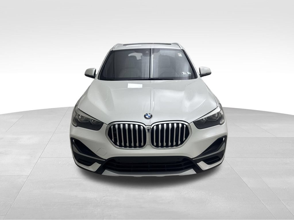 Used 2022 BMW X1 xDrive28i AWD/4WD image 3