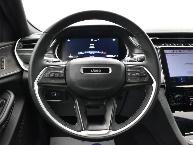Used 2024 Jeep Grand Cherokee Limited image 20