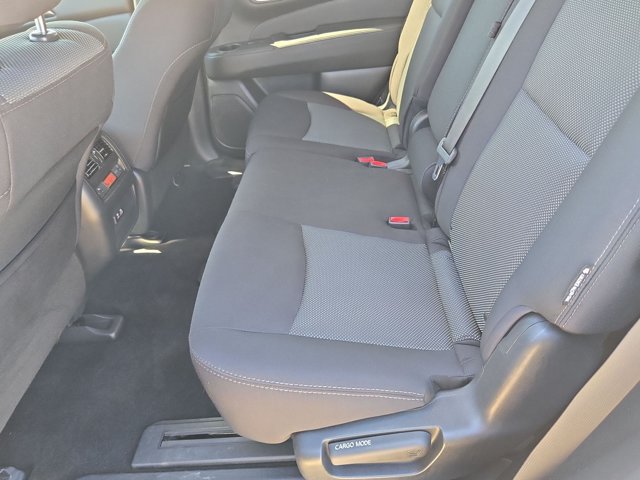 Used 2020 Nissan Pathfinder S FWD image 18