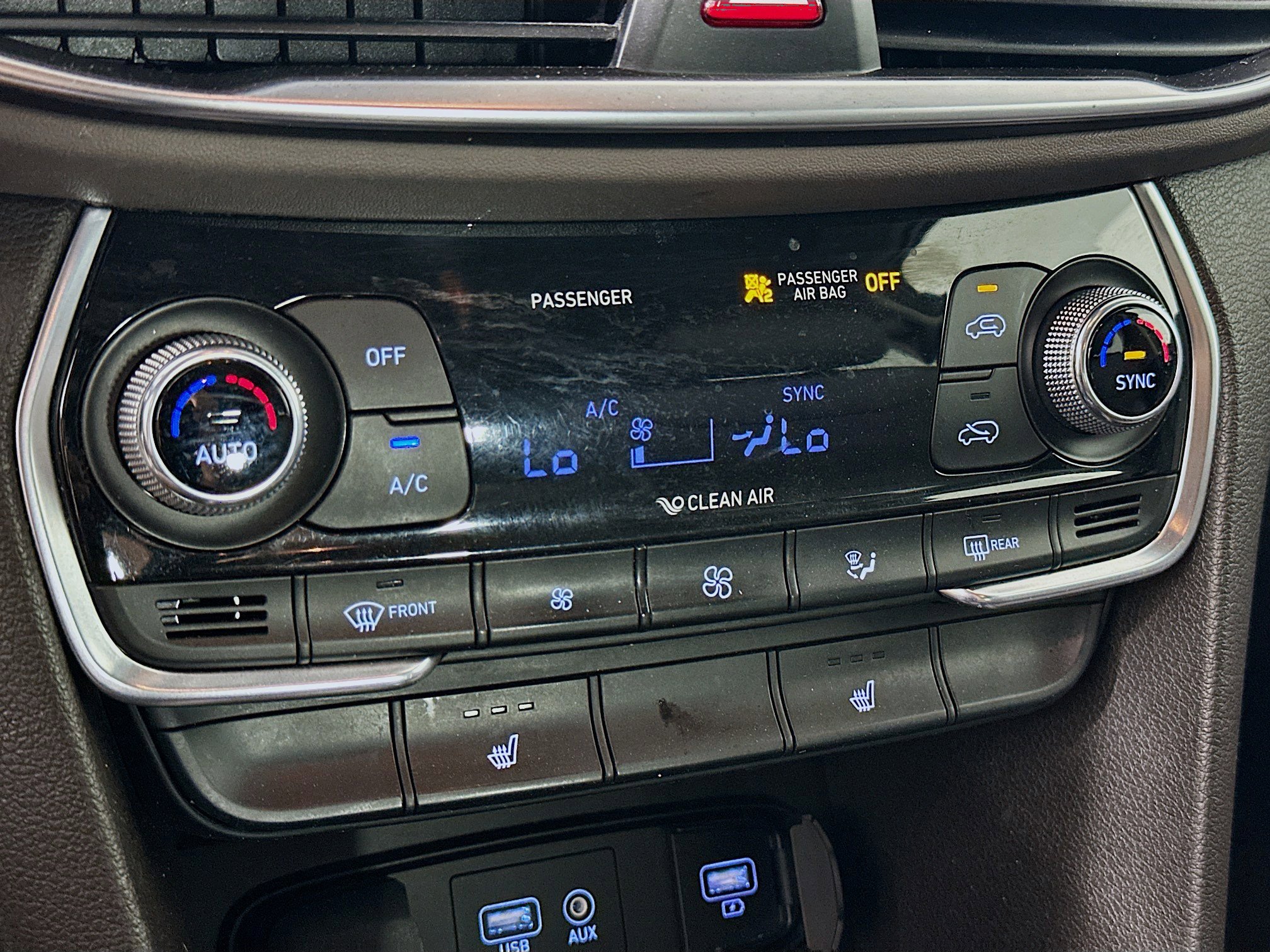 Used 2019 Hyundai Santa Fe SEL w/ Cargo Package FWD image 23