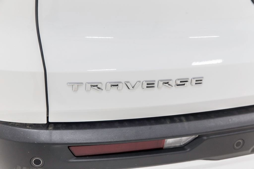 Used 2025 Chevrolet Traverse LT image 10
