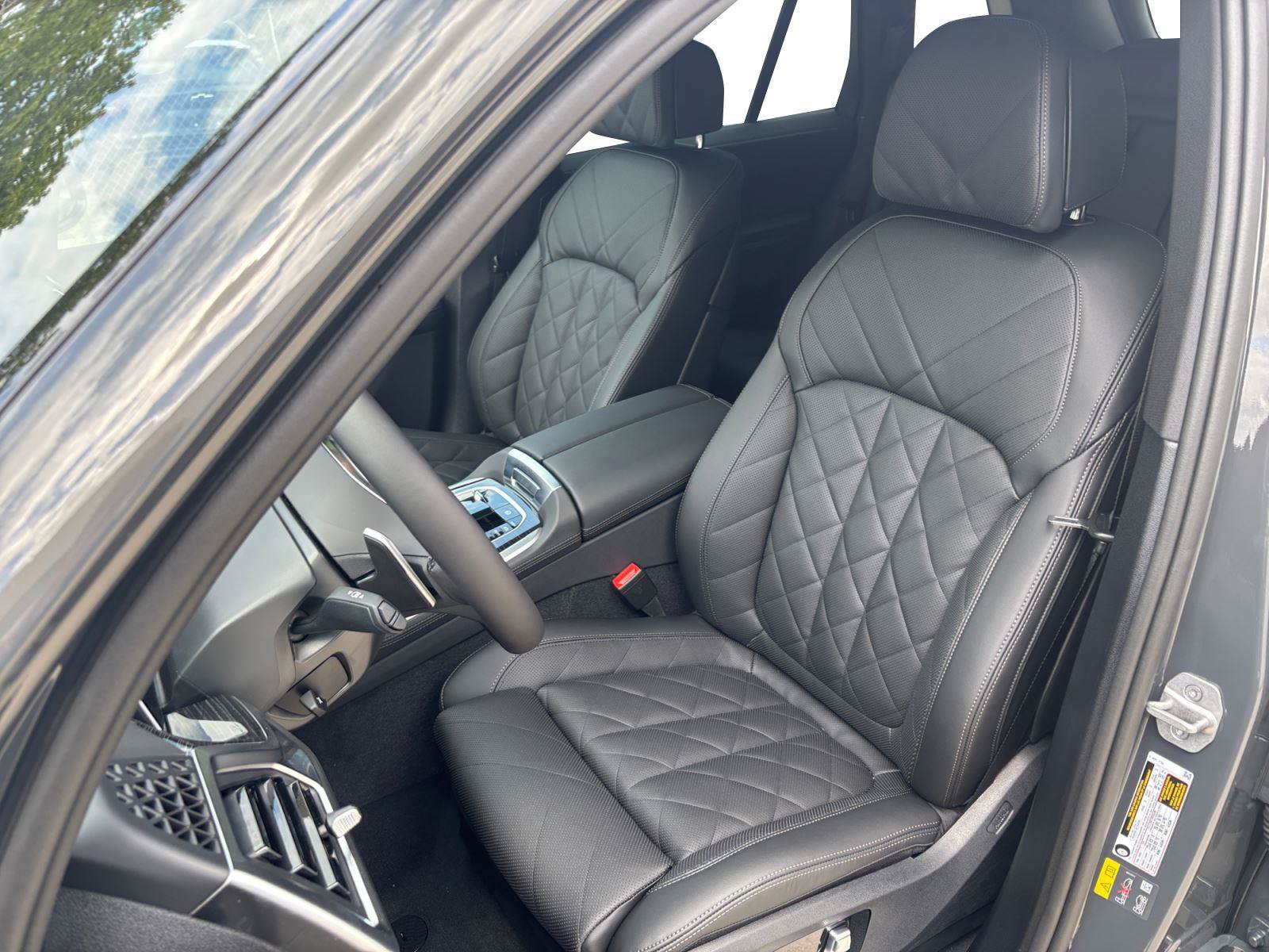 New 2026 BMW X5 xDrive50e w/ M Sport Package AWD/4WD image 21