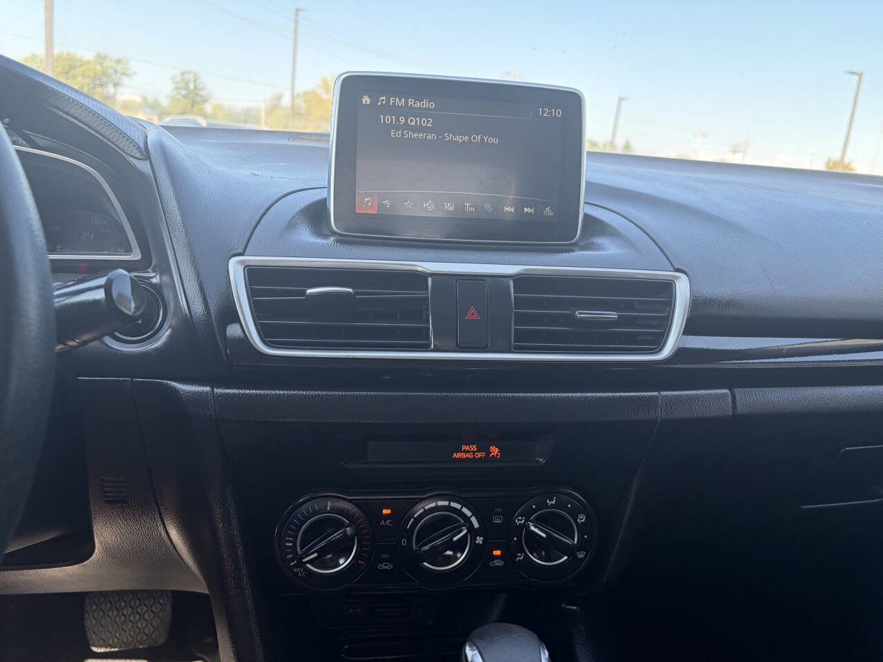 Used 2016 MAZDA MAZDA3 i Sport w/ Preferred Equipment Package image 24