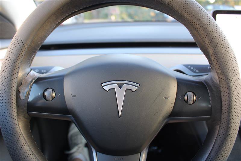 Used 2023 Tesla Model 3 Standard Range RWD image 12