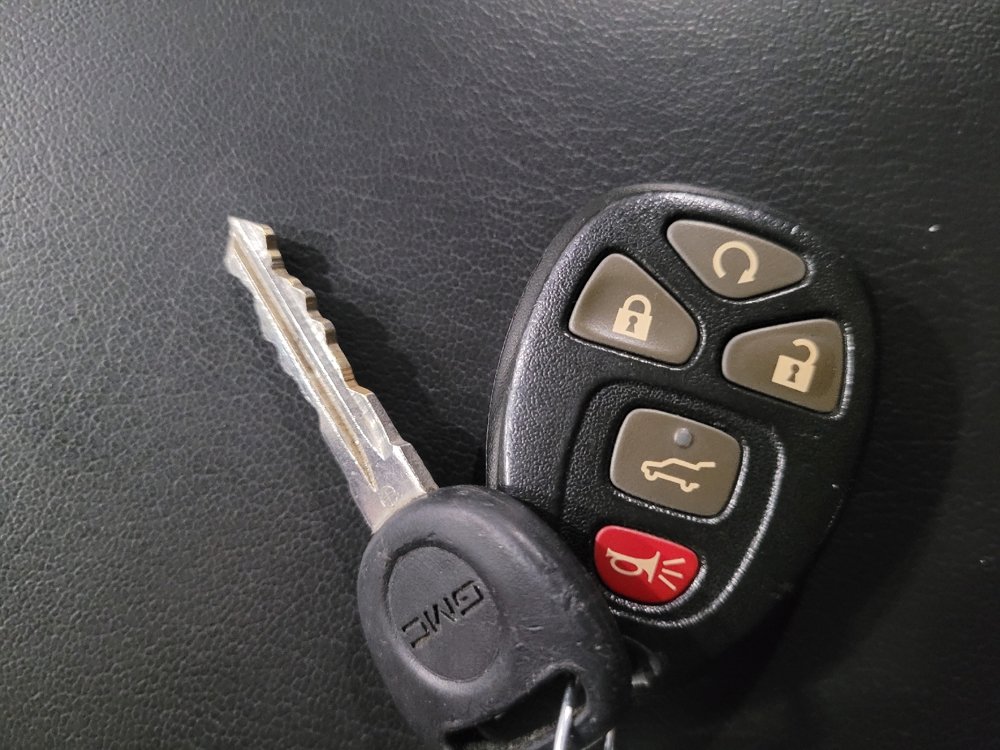 Used 2013 GMC Acadia SLT AWD/4WD image 32