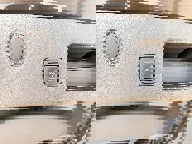 Certified 2023 Chevrolet Equinox RS w/ RS Leather Package image 28