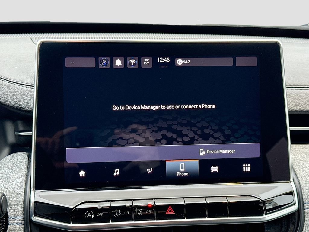 Used 2024 Jeep Compass Latitude image 18