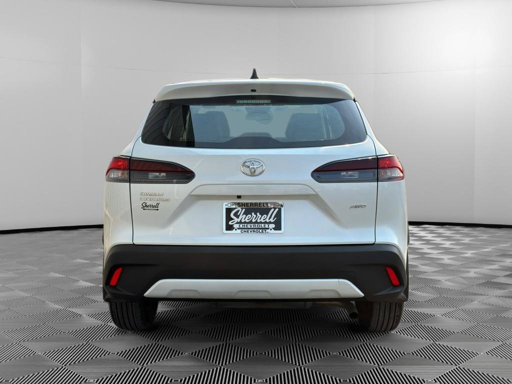 Used 2026 Toyota Corolla Cross L AWD/4WD image 6