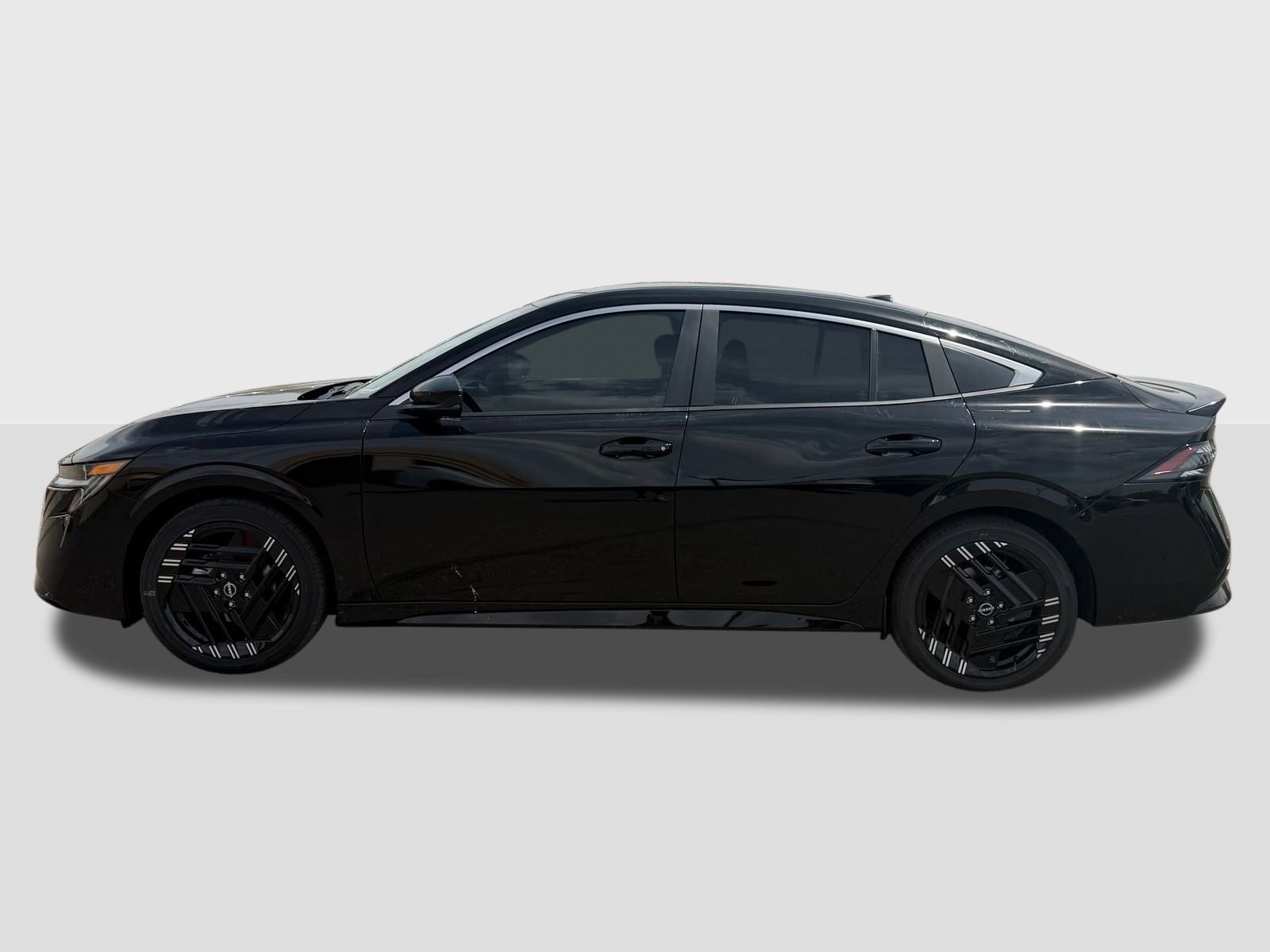 New 2026 Nissan Sentra SR FWD image 2