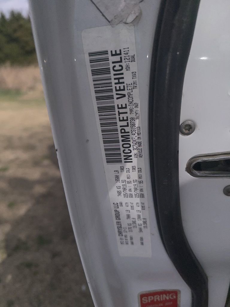 Used 2012 RAM 4500 2WD Crew Cab w/ ST Decor Group image 5