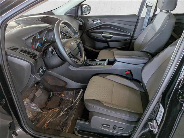 Used 2017 Ford Escape SE AWD/4WD image 16