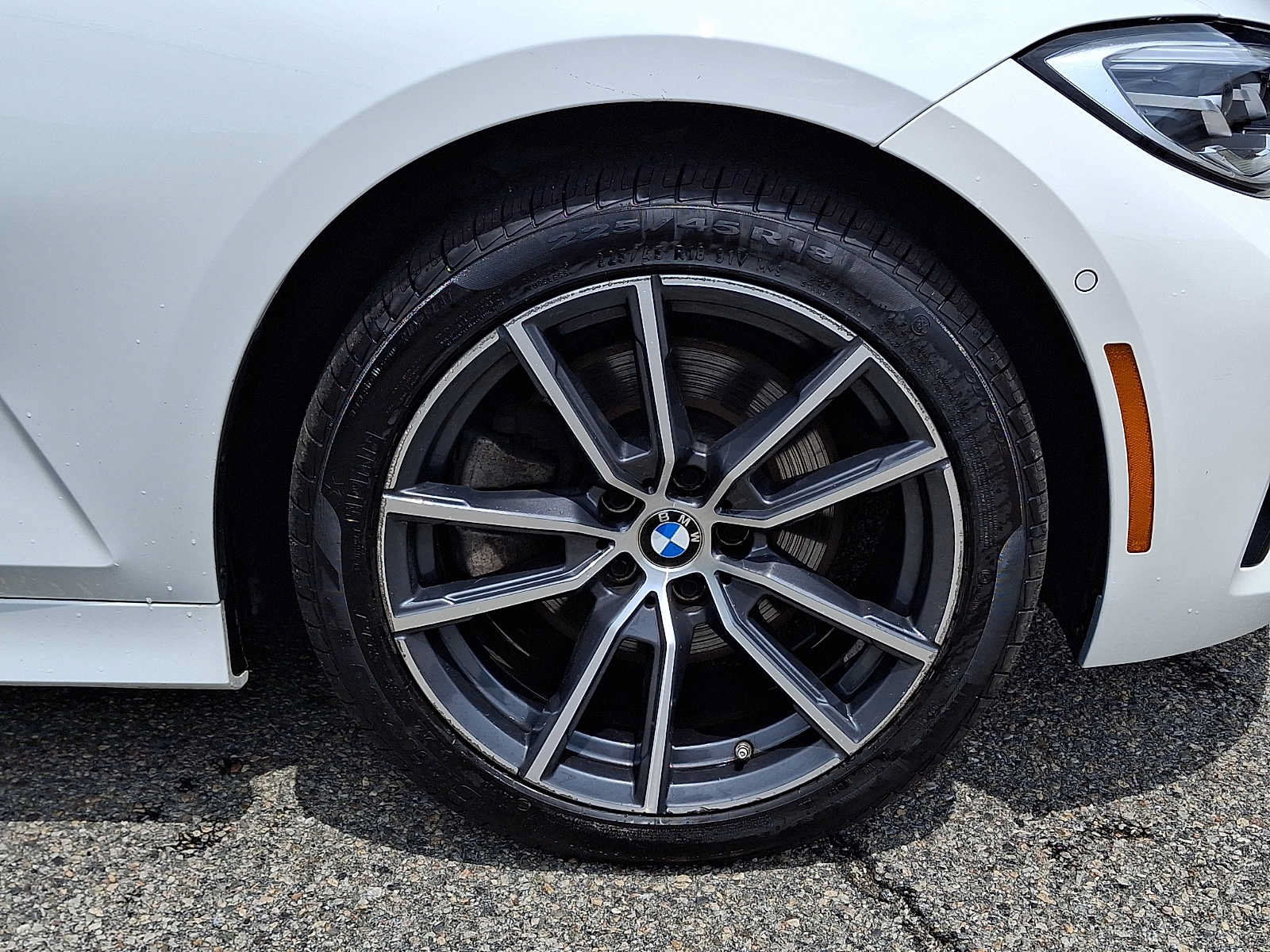 Used 2021 BMW 330i xDrive Sedan w/ Premium Package AWD/4WD image 8
