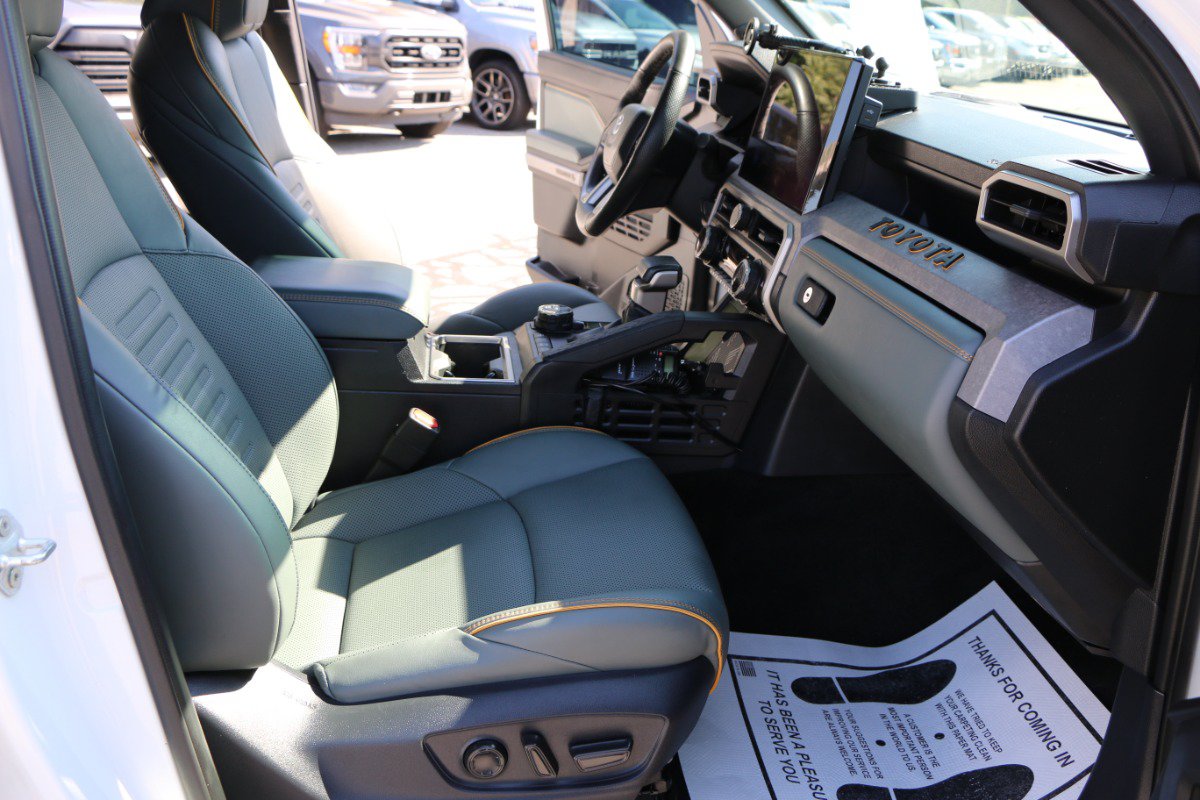 Used 2024 Toyota Tacoma 4x4 Double Cab Hybrid image 36
