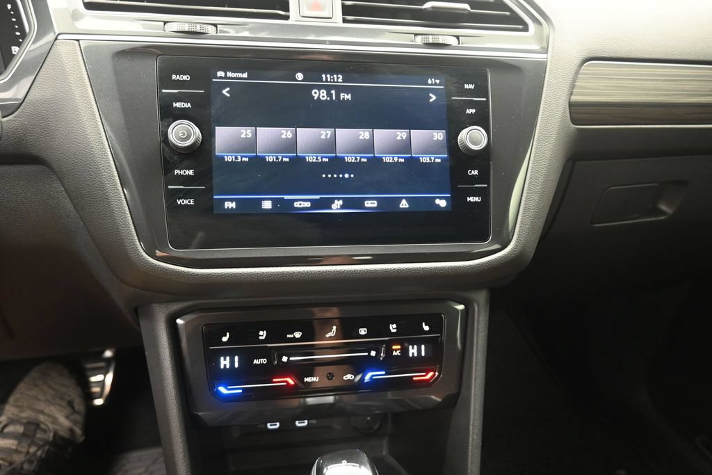 Used 2024 Volkswagen Tiguan SEL R-Line AWD/4WD image 11