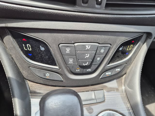 Used 2020 Buick Envision Essence FWD image 21