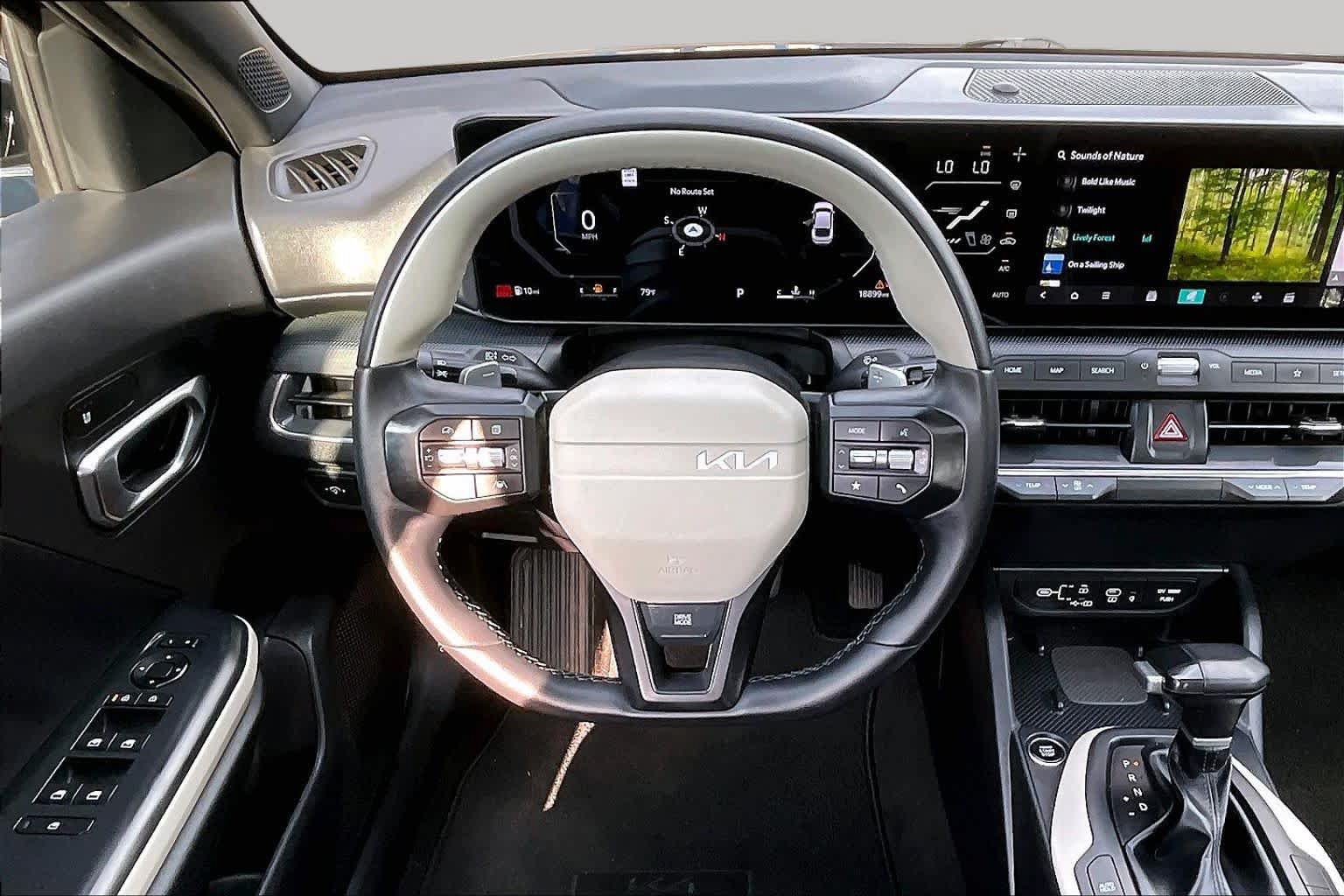 Used 2025 Kia K4 GT-Line w/ GT-Line Sunroof Package FWD image 6