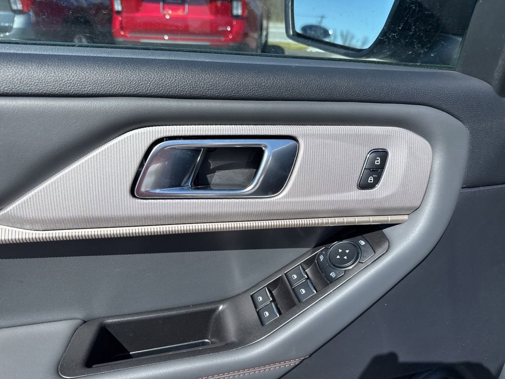 Used 2026 Ford Explorer Active image 19