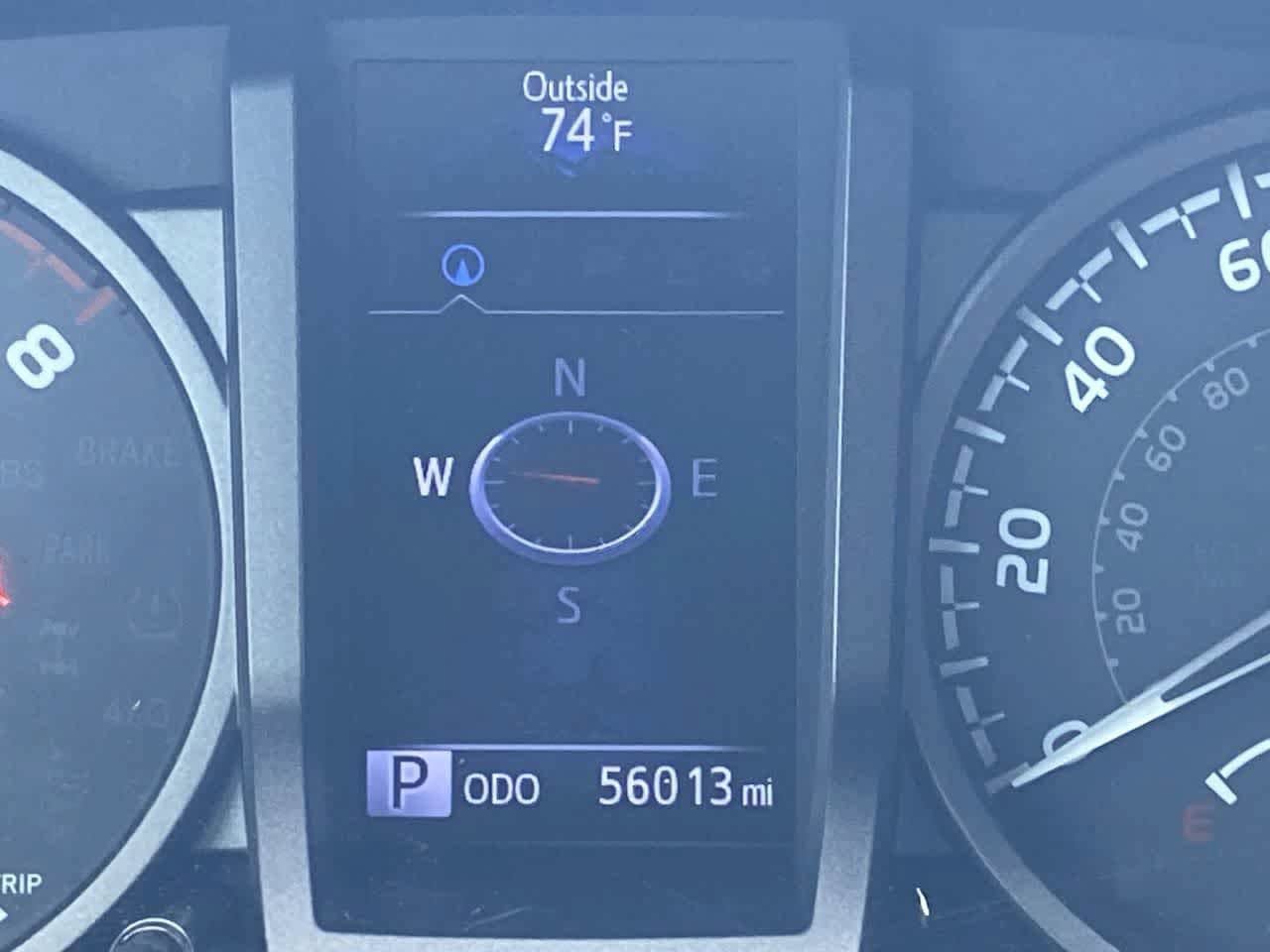 Used 2018 Toyota Tacoma TRD Sport AWD/4WD image 15