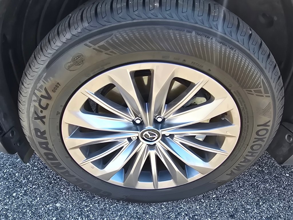 Used 2025 MAZDA CX-90 Plug-In Hybrid w/ Preferred AWD/4WD image 9