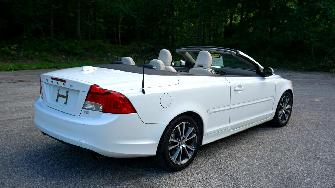 Used 2011 Volvo C70 T5 image 5