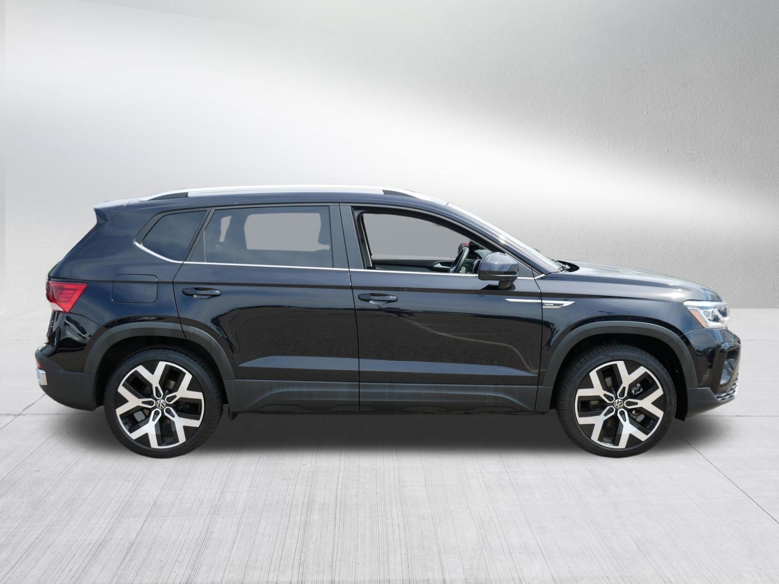 Certified 2023 Volkswagen Taos SEL AWD/4WD image 8