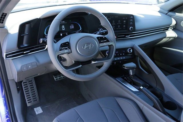Certified 2026 Hyundai Elantra Sport image 8