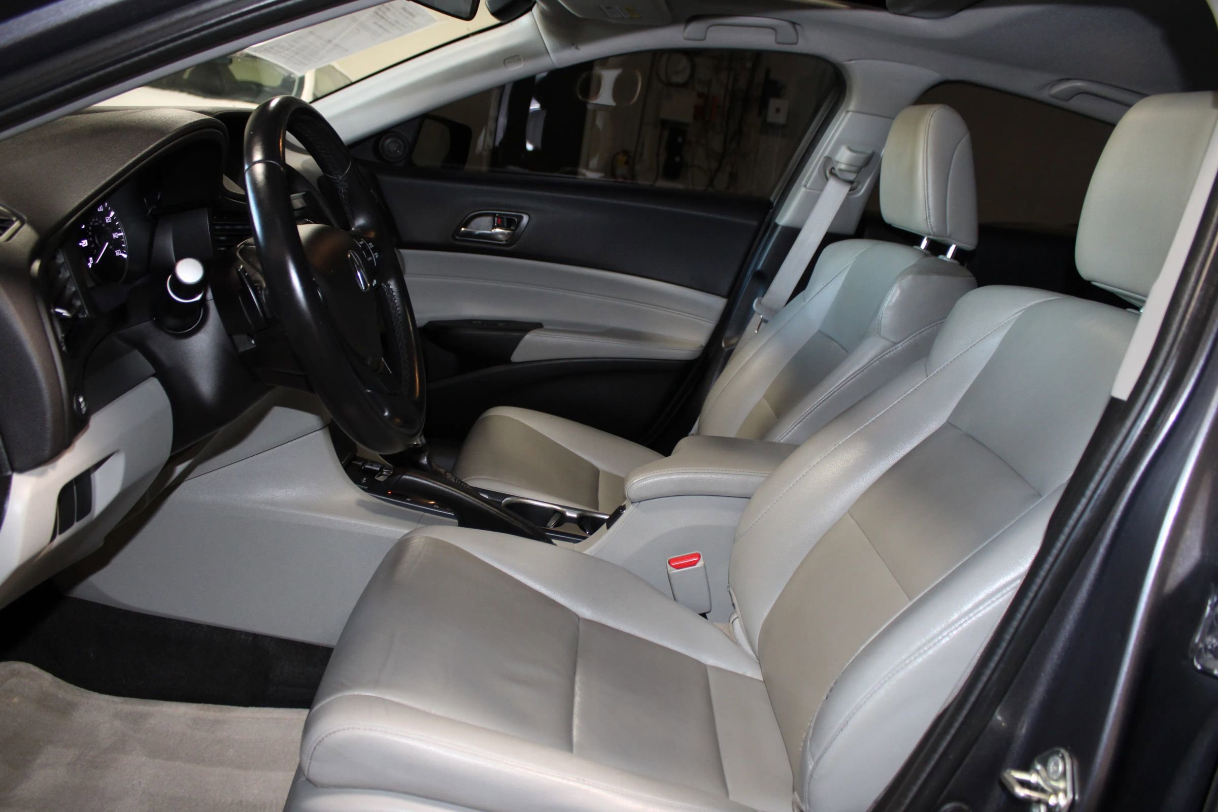 Used 2017 Acura ILX FWD image 21