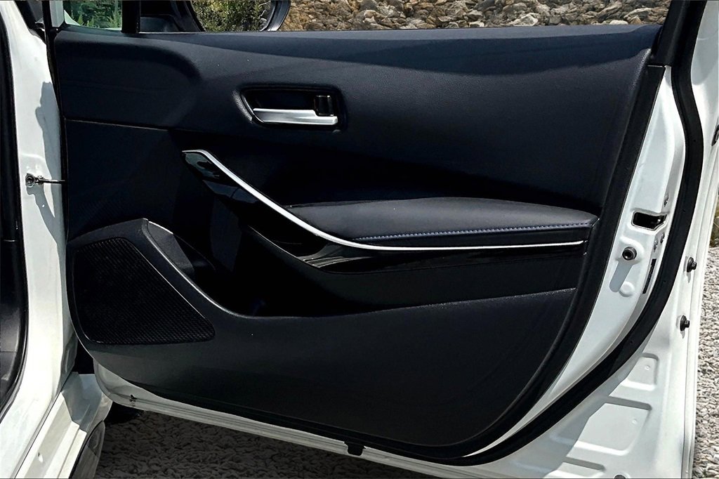 Used 2021 Toyota Corolla XSE image 23