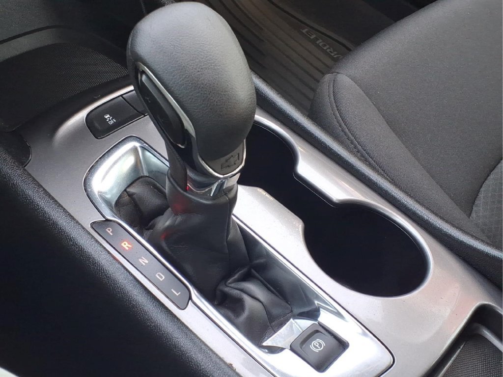 Used 2024 Chevrolet Malibu LS FWD image 21