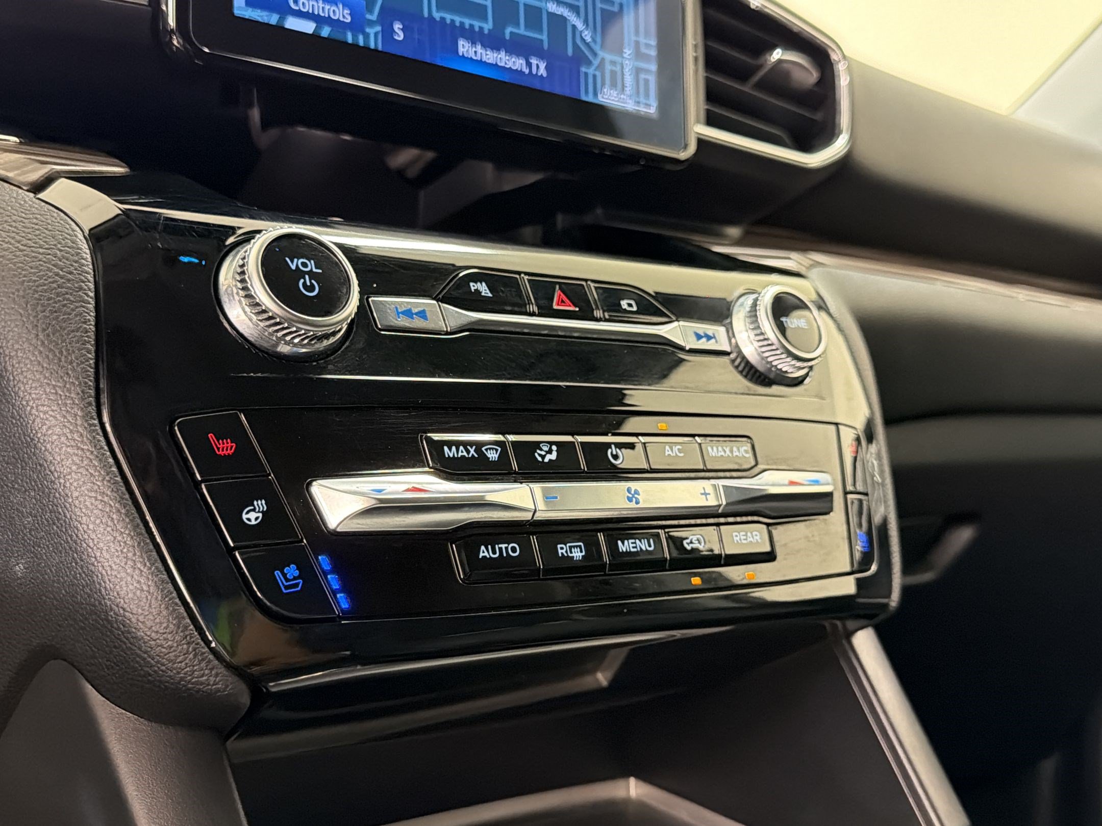 Used 2023 Ford Explorer Limited RWD image 19