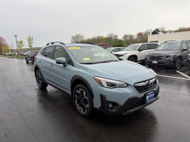 Used 2022 Subaru Crosstrek 2.5i Limited w/ Moonroof Package 2 AWD/4WD image 3