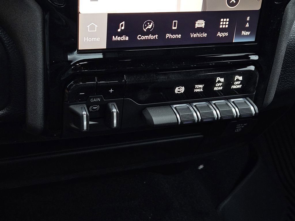 New 2026 RAM 2500 Tradesman AWD/4WD image 18