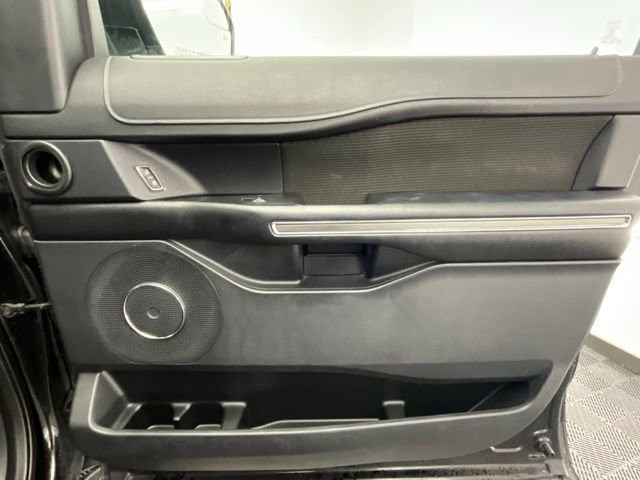 Used 2019 Ford Expedition Max XLT image 13