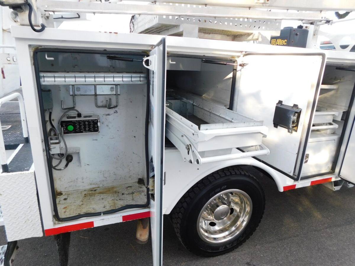 Used 2011 Ford F550 Luxury w/ PWR Equipment Group RWD image 27