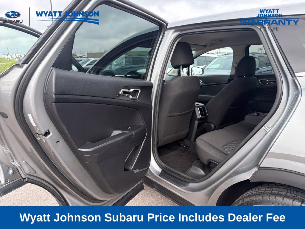 Used 2024 Kia Sportage LX FWD image 30