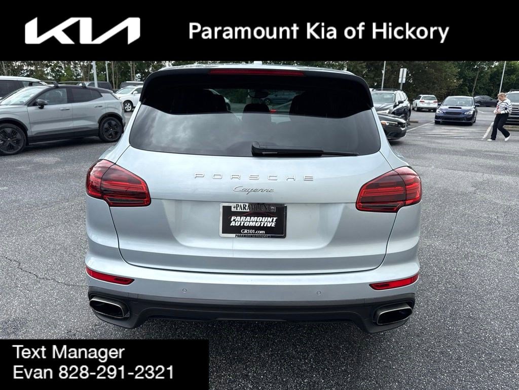 Used 2017 Porsche Cayenne Platinum Edition AWD/4WD image 5
