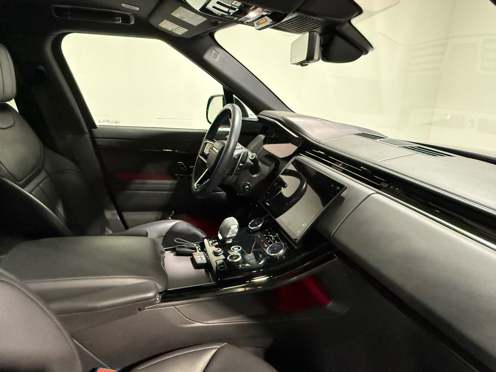 Used 2023 Land Rover Range Rover Sport SE image 46