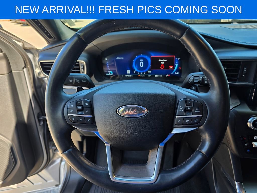 Used 2020 Ford Explorer Platinum w/ Premium Technology Package AWD/4WD image 14