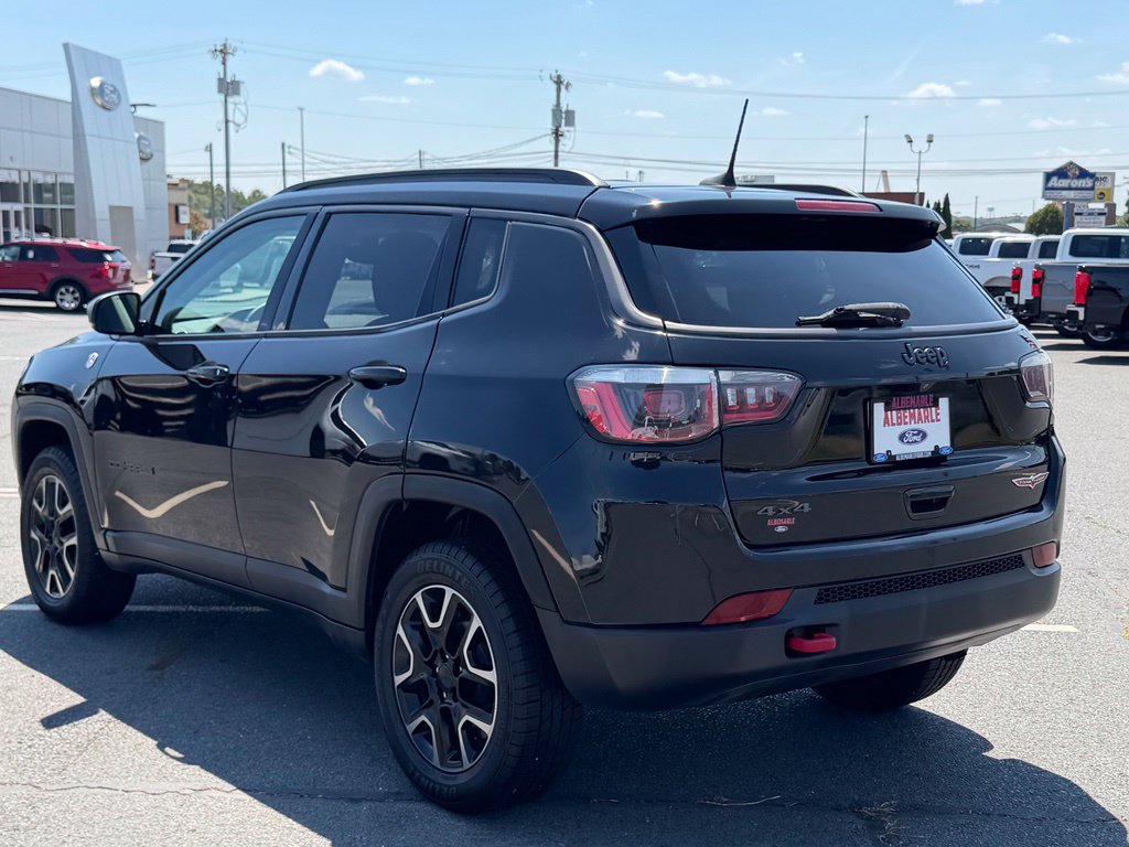 Used 2019 Jeep Compass Trailhawk w/ Cold Weather Group AWD/4WD image 6