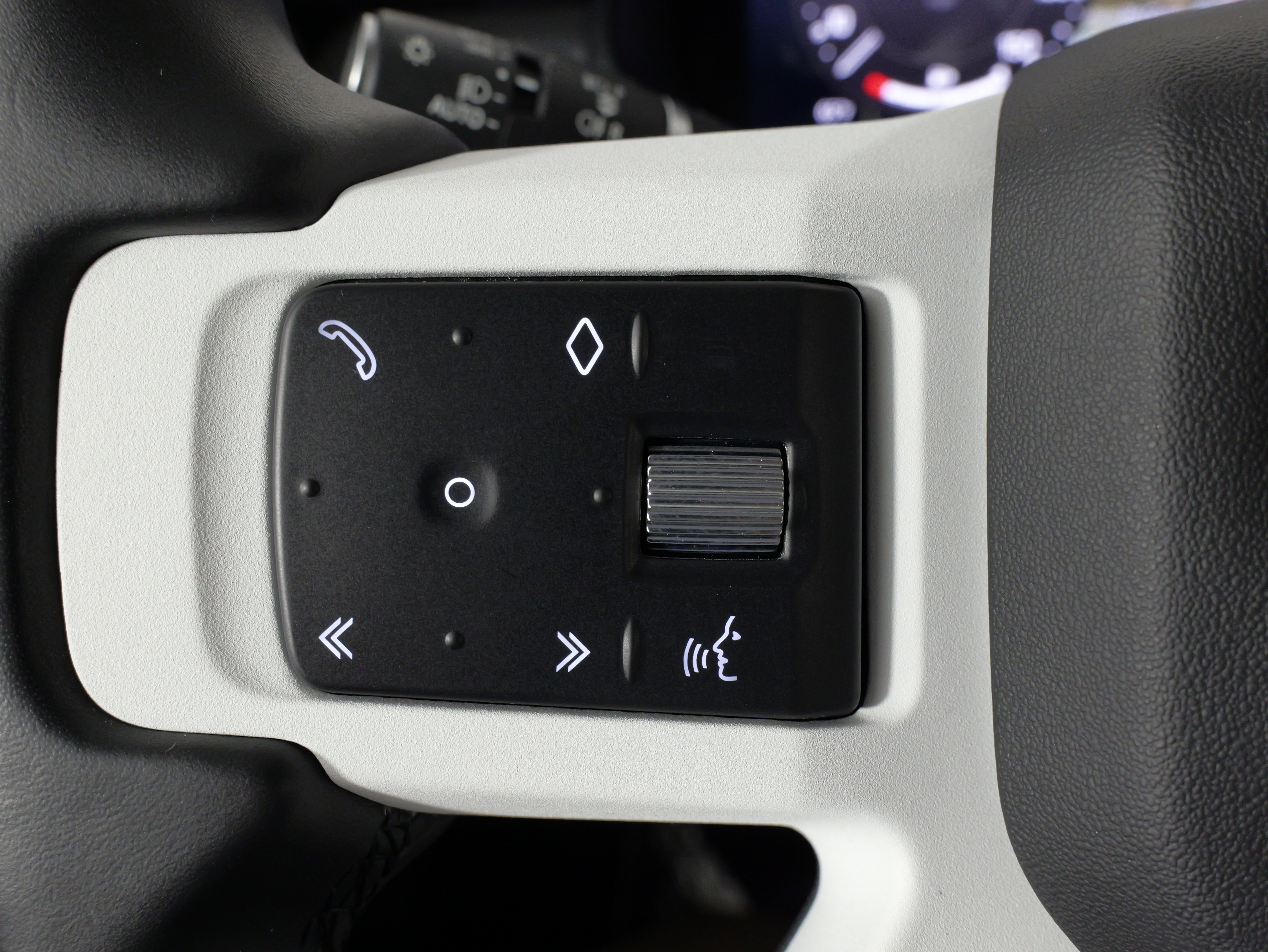 Used 2023 Land Rover Defender 130 S image 49