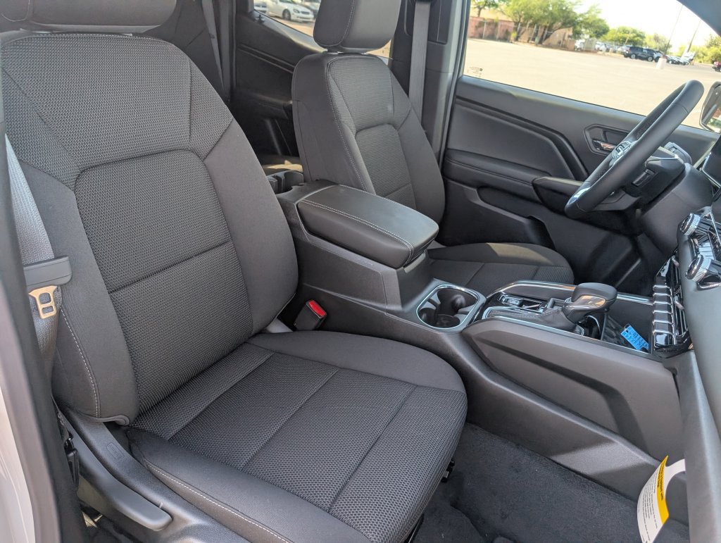 New 2026 GMC Canyon Elevation w/ Technology Package RWD image 11