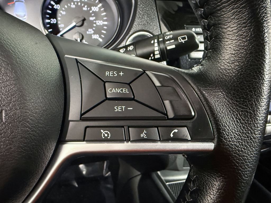 Certified 2022 Nissan Rogue Sport SV image 31