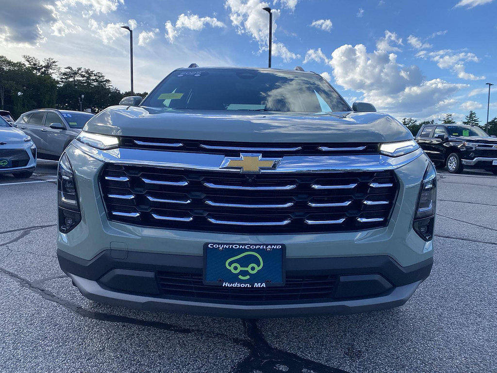 Certified 2025 Chevrolet Equinox LT w/ Convenience Package II AWD/4WD image 2