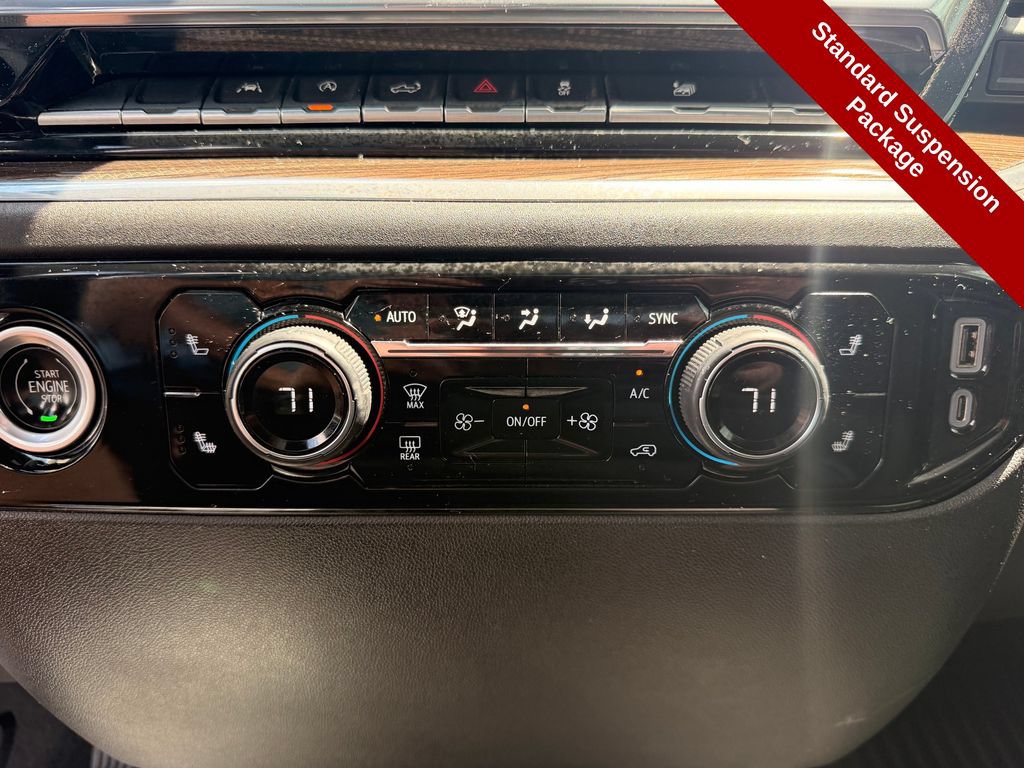 Used 2024 Chevrolet Silverado 1500 LT AWD/4WD image 27