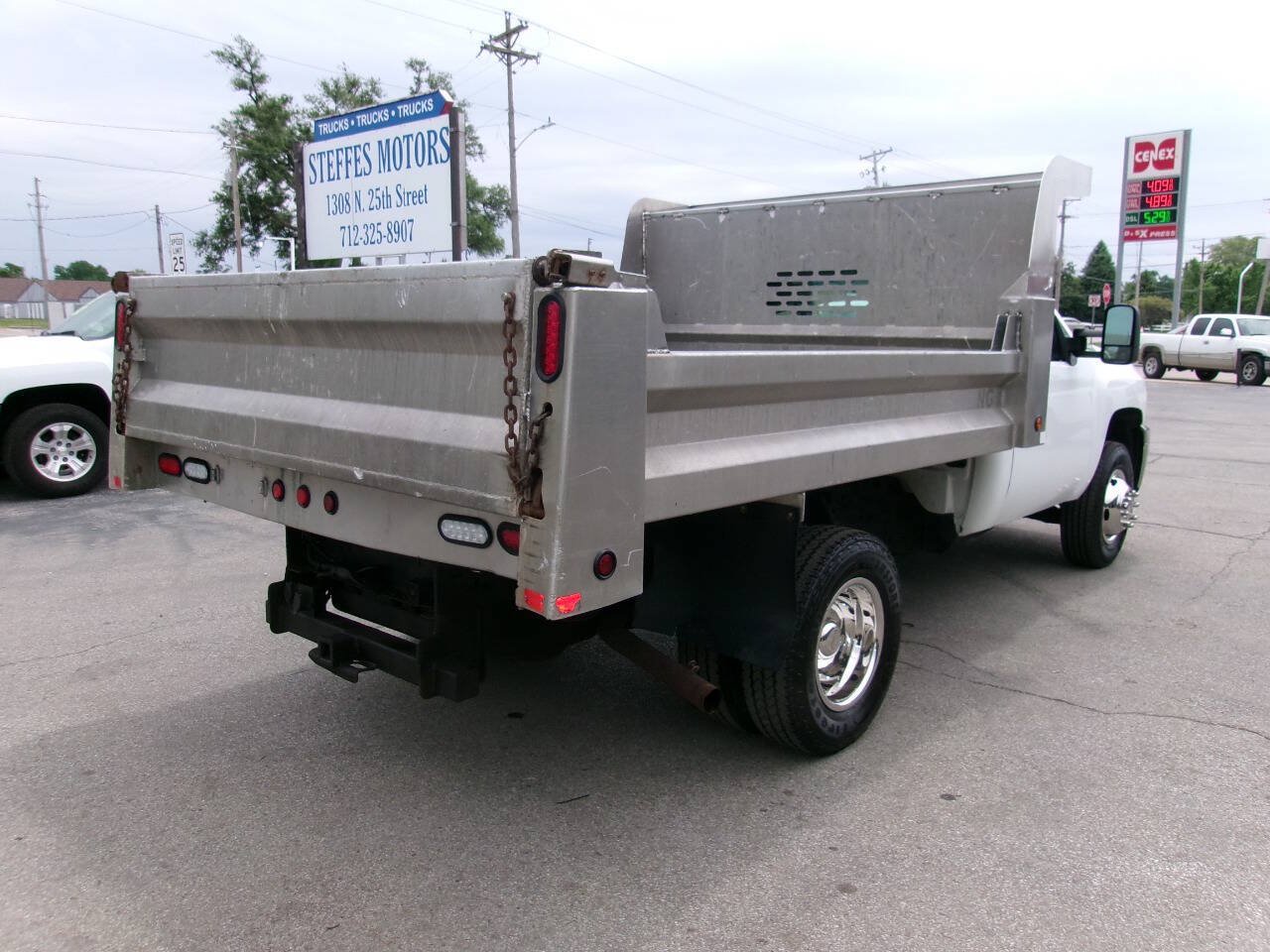 Used 2013 Chevrolet Silverado 3500 W/T w/ Snow Plow Prep Package AWD/4WD image 7