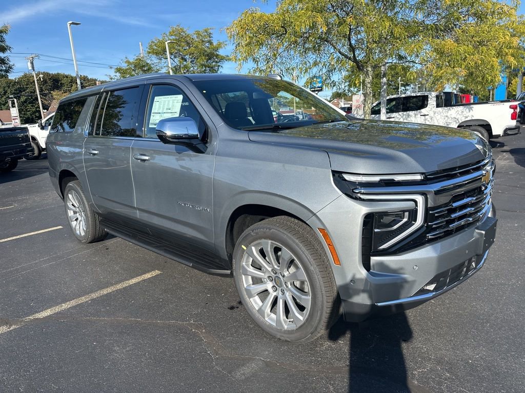New 2026 Chevrolet Suburban Premier w/ Sun And Tow Package