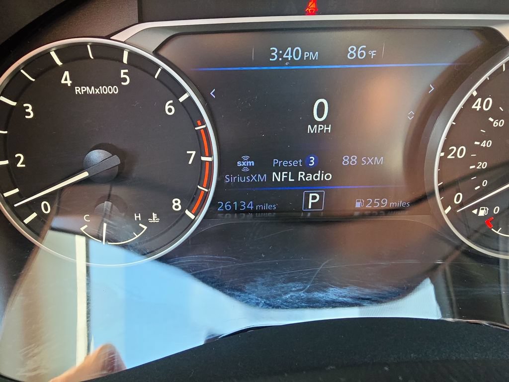 Used 2025 Nissan Altima 2.5 SV FWD image 4