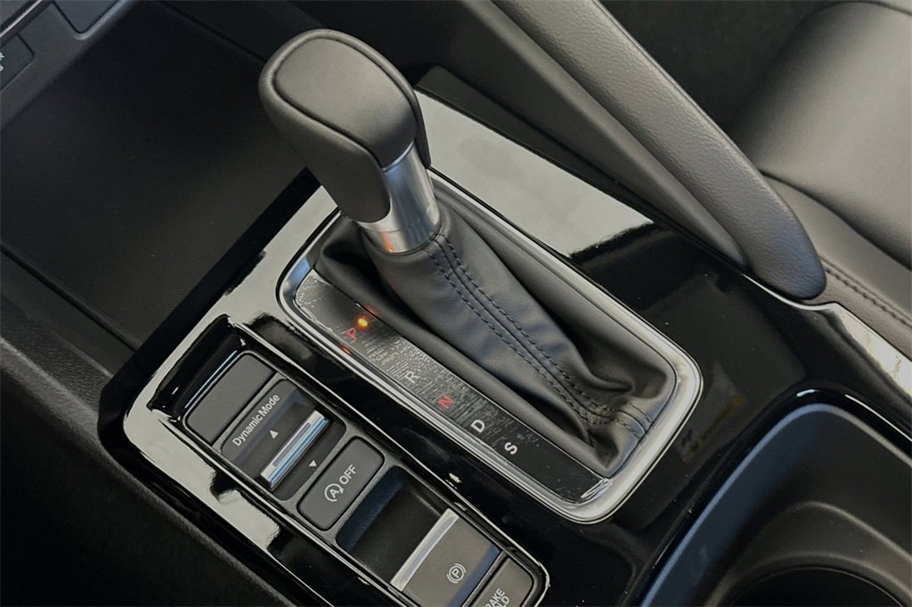 New 2025 Acura Integra image 17